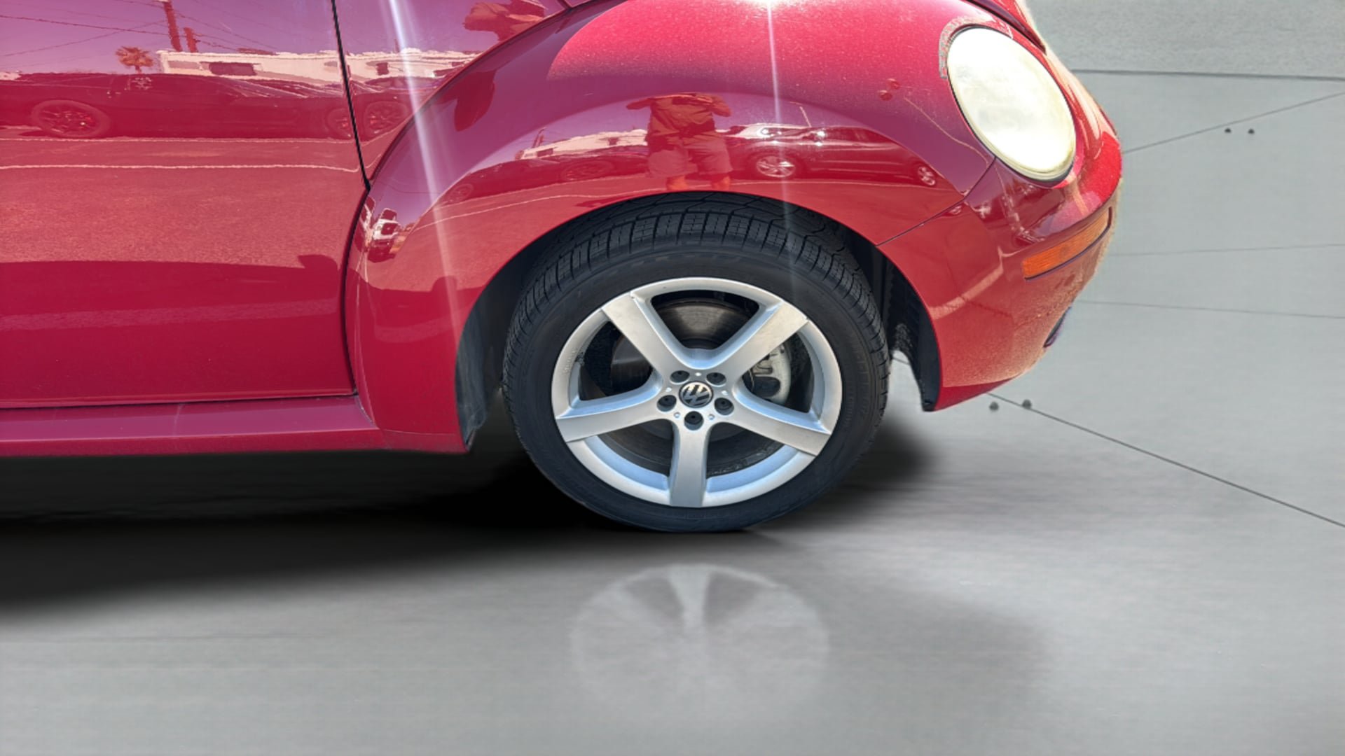 Used 2010 Volkswagen Beetle Coupe FWD image 14