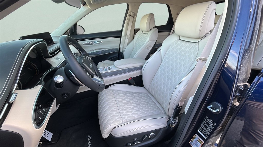 Used 2025 Genesis GV70 3.5T Sport w/ Sport Advanced Package image 34