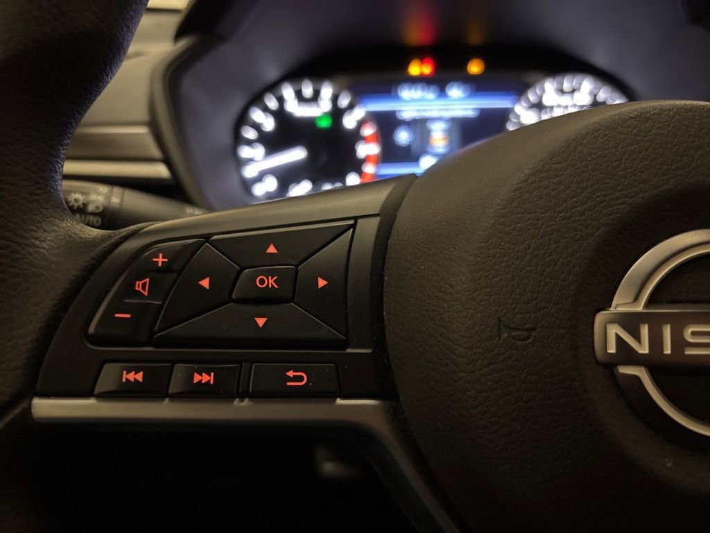 Used 2023 Nissan Altima 2.5 SV image 15