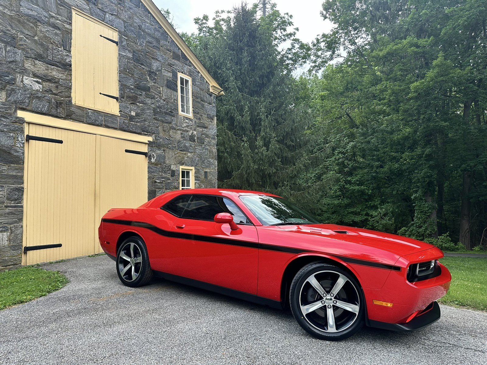 Used 2014 Dodge Challenger R/T w/ Electronics Convenience Group RWD image 28