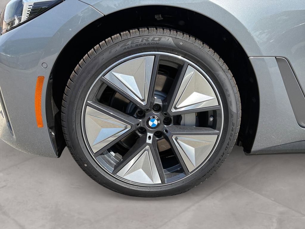 New 2026 BMW i4 xDrive40i AWD/4WD image 14