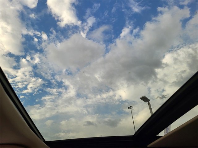 Used 2022 Ford Expedition Limited image 11