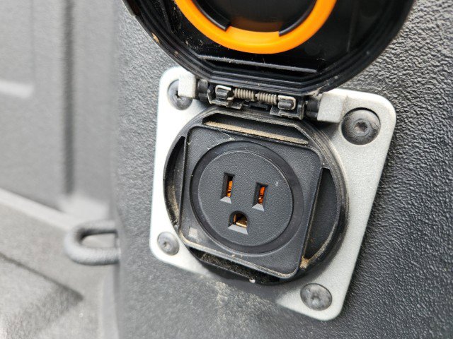 Used 2022 Chevrolet Silverado 1500 High Country w/ Z71 Off-Road Package image 21