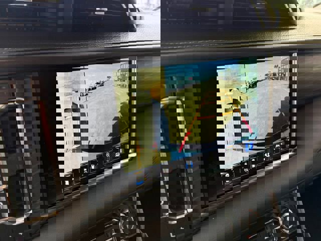 Used 2022 GMC Yukon Denali image 17