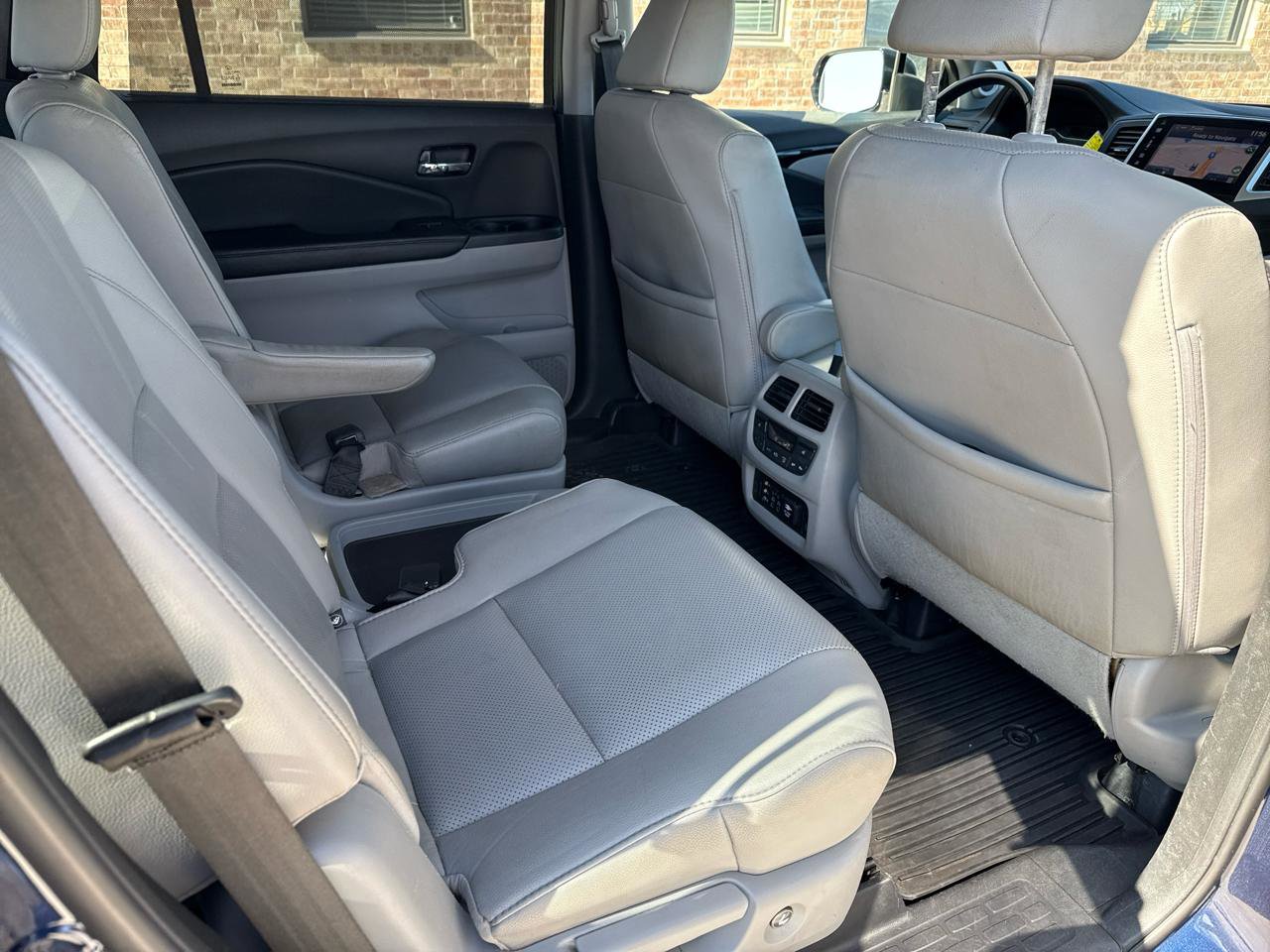 Used 2016 Honda Pilot Elite image 55