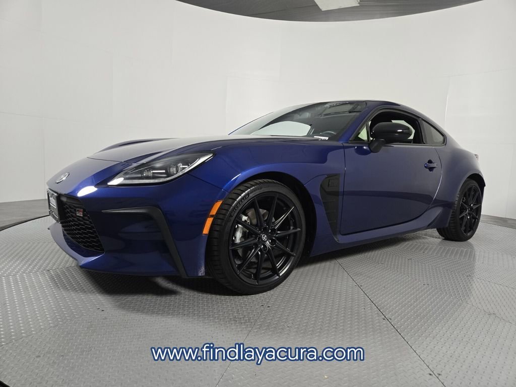 Used 2024 Toyota GR86 Premium RWD video 2
