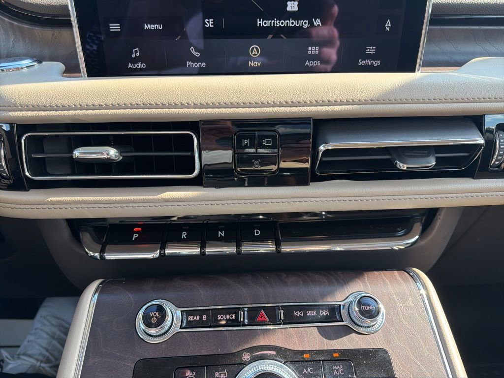 Used 2023 Lincoln Aviator Reserve w/ Elements Package Plus image 36