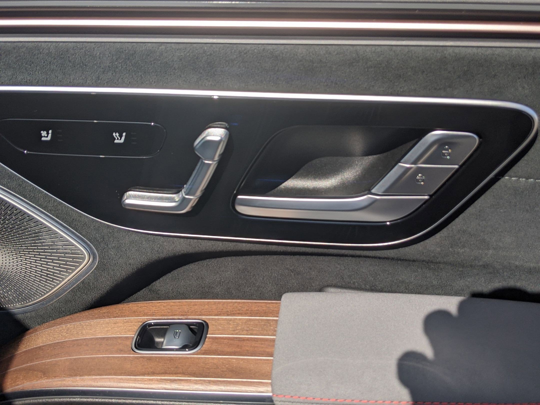 Certified 2023 Mercedes-Benz EQS 580 4MATIC Sedan image 37