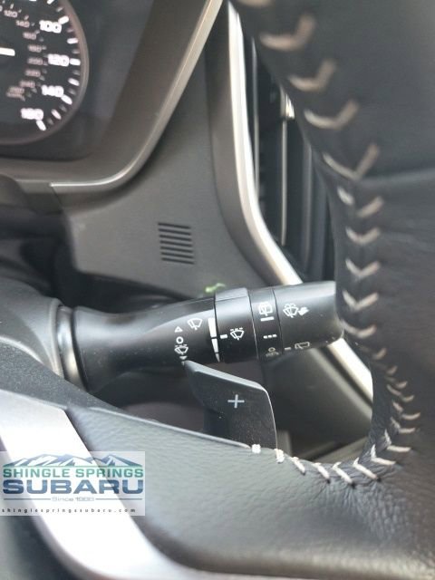 Certified 2025 Subaru Ascent Premium image 31