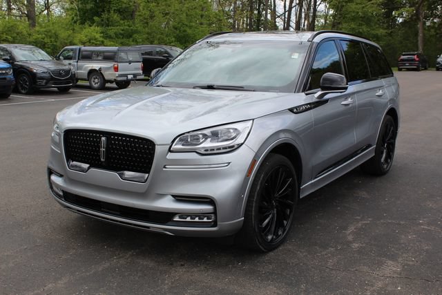 Certified 2023 Lincoln Aviator Black Label w/ Jet Package AWD/4WD image 9
