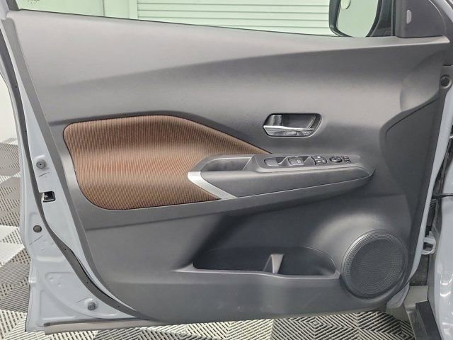 Certified 2022 Nissan Kicks SR FWD image 18
