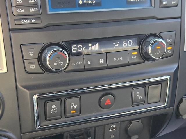 Used 2018 Nissan Titan SL w/ Midnight Edition AWD/4WD image 30
