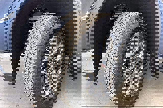 Certified 2023 GMC Sierra 1500 SLT w/ SLT Premium Package image 33