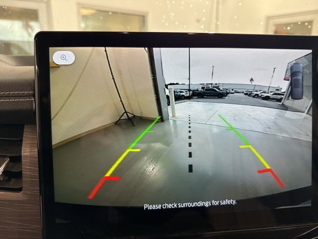 Used 2024 Ford Expedition Limited image 28