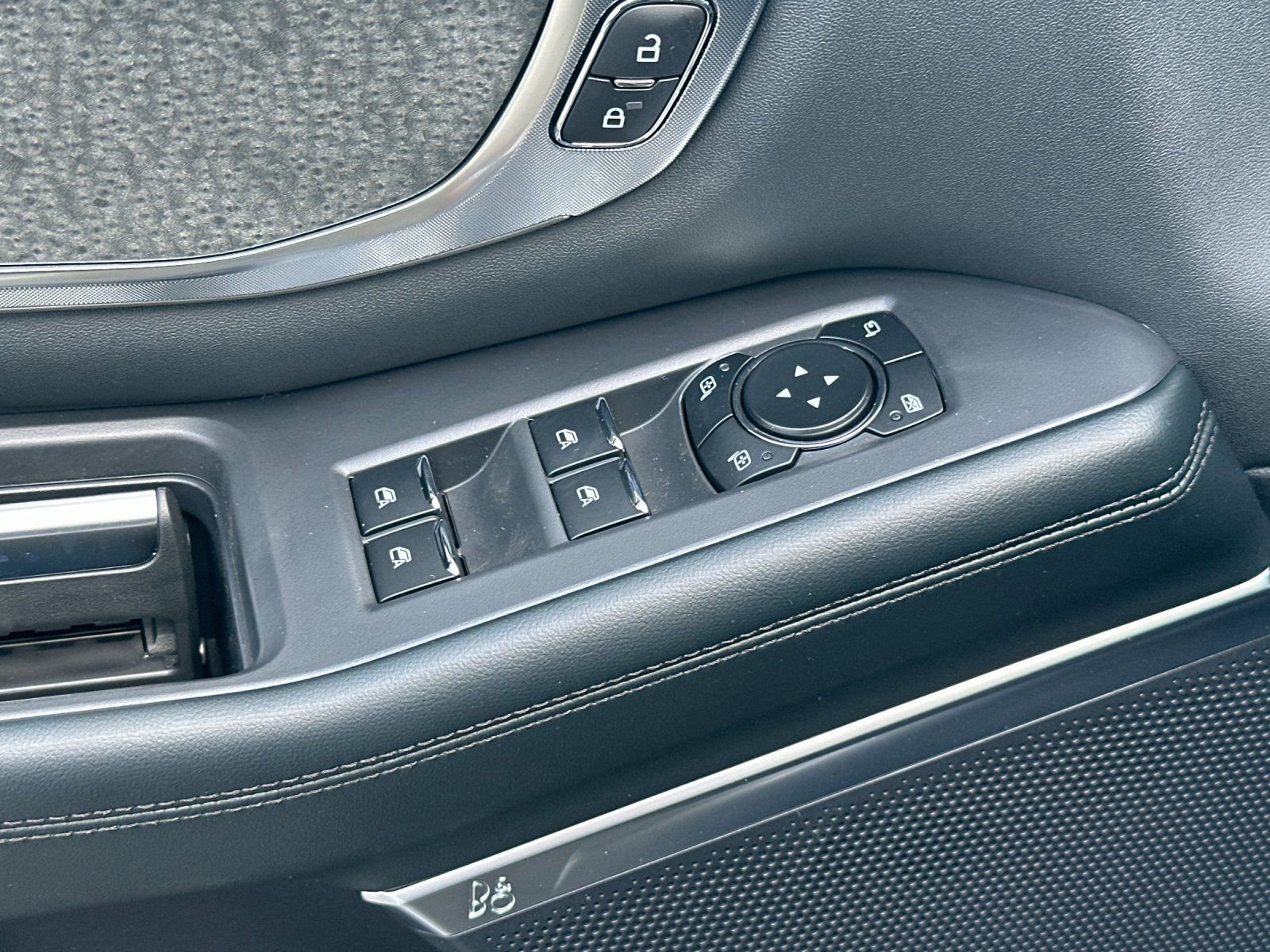 New 2026 Ford Expedition Tremor image 12