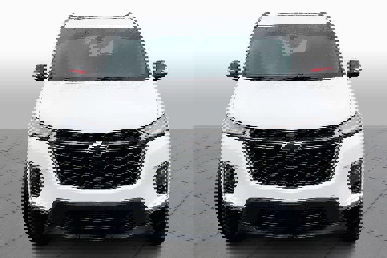 Used 2023 Chevrolet Traverse Premier w/ Redline Edition image 4