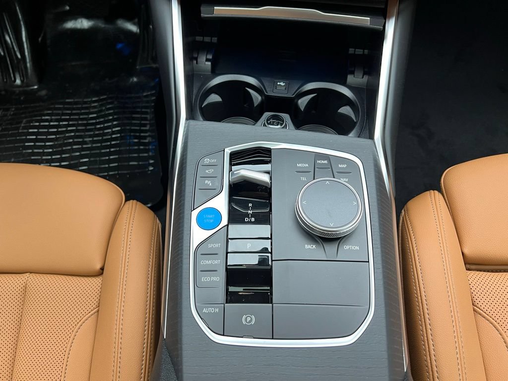 Used 2026 BMW i4 eDrive40 w/ Premium Package RWD image 12