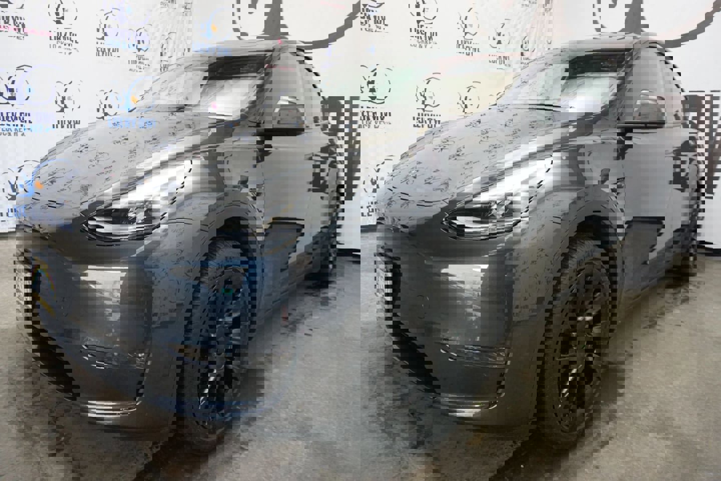 Used 2024 Tesla Model Y Long Range image 24