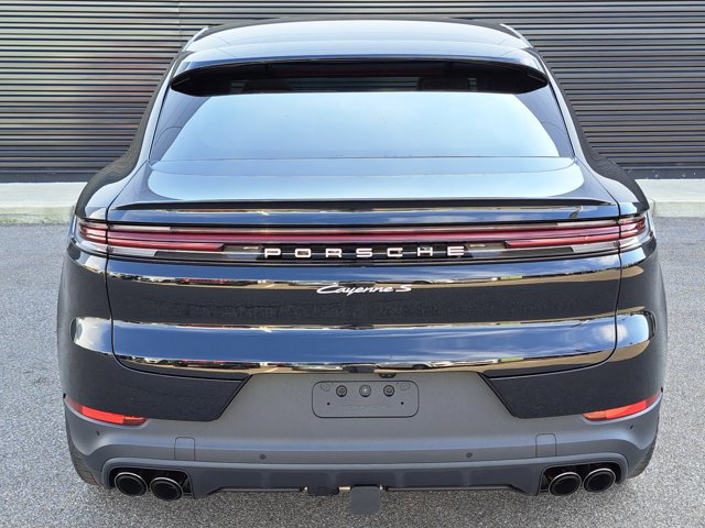 New 2026 Porsche Cayenne S image 6