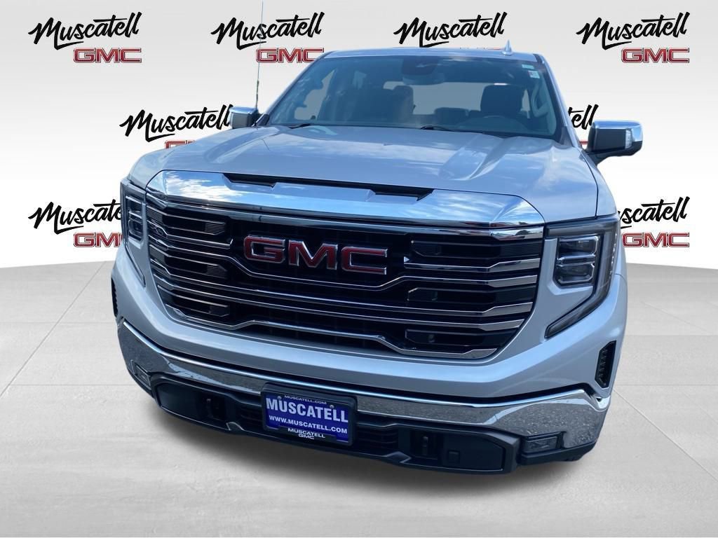 Used 2022 GMC Sierra 1500 SLT image 2