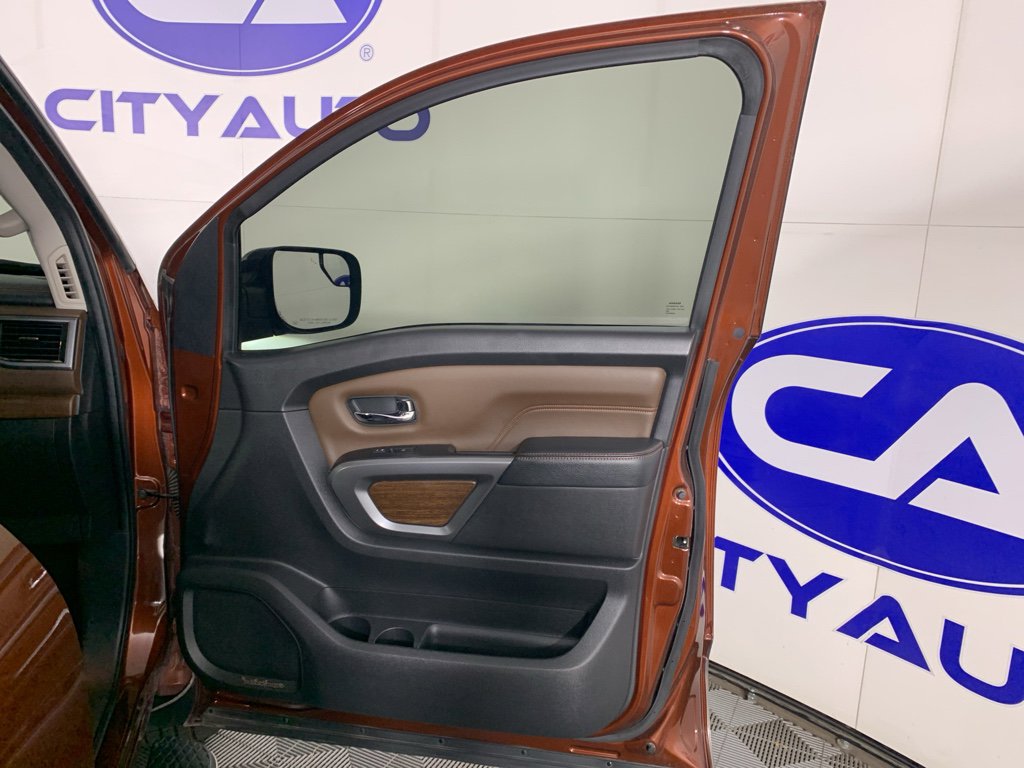 Used 2018 Nissan Titan Platinum Reserve w/ Platinum Utility Package image 38