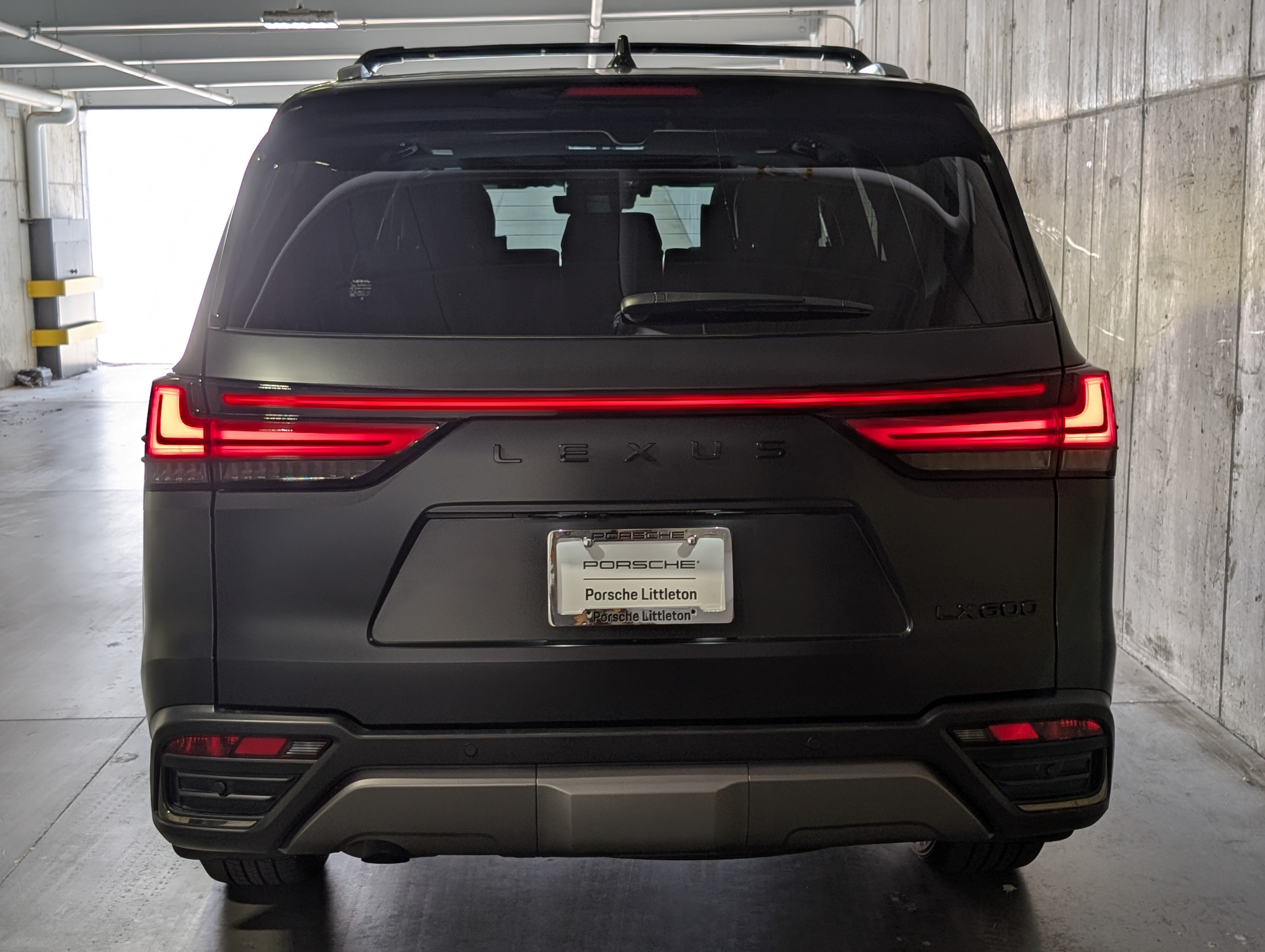 Used 2025 Lexus LX 600 4WD w/ Appearance Package image 9