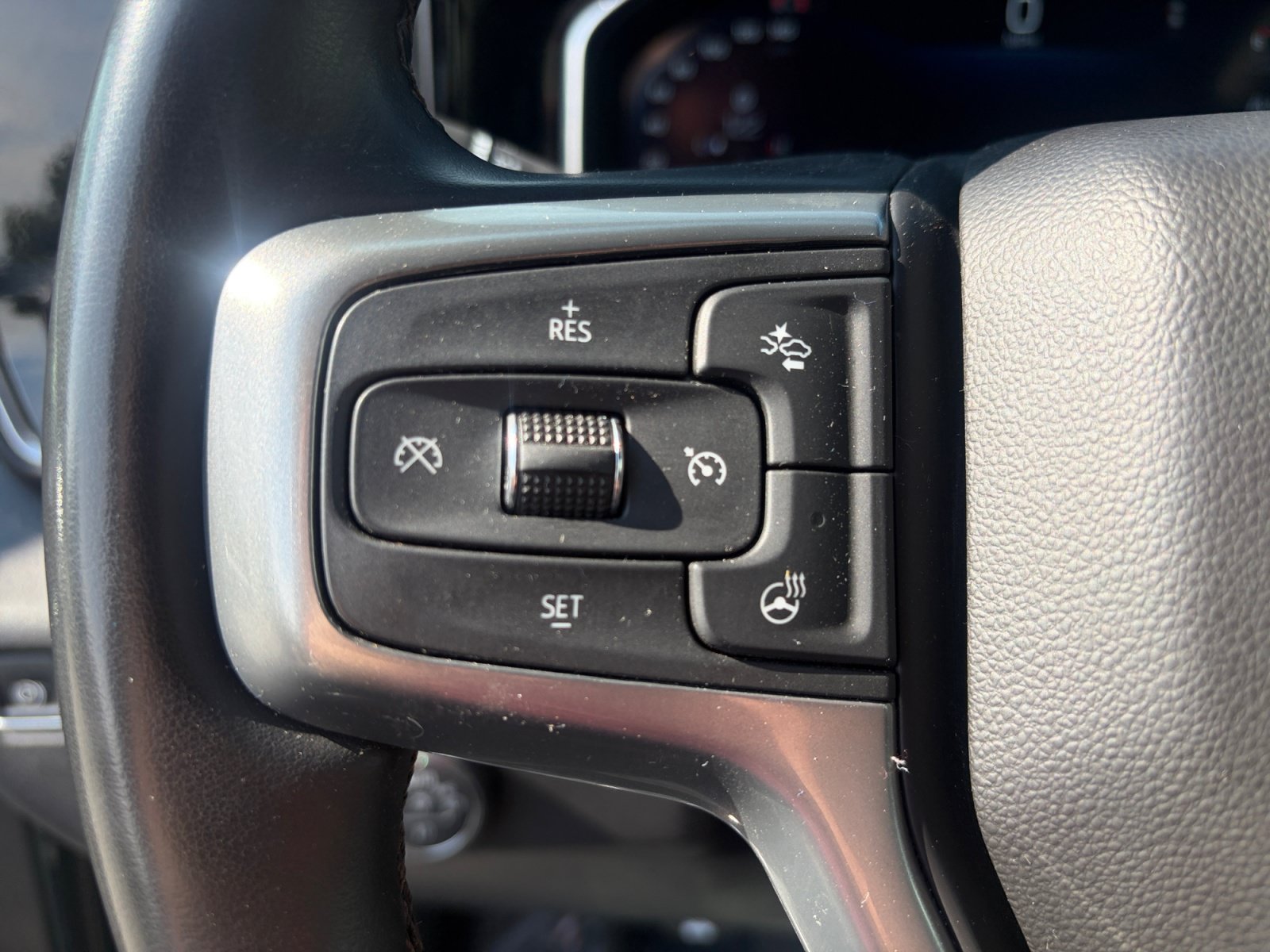 Used 2025 Chevrolet Silverado 2500 LT w/ All Star Edition AWD/4WD image 15