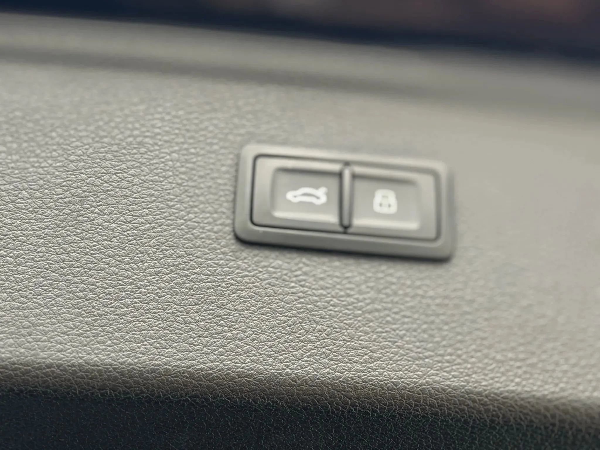 Used 2018 Audi Q5 2.0T Premium Plus w/ Premium Plus Package image 18