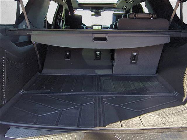 Used 2024 Chevrolet Suburban RST w/ Sport Performance Package image 6