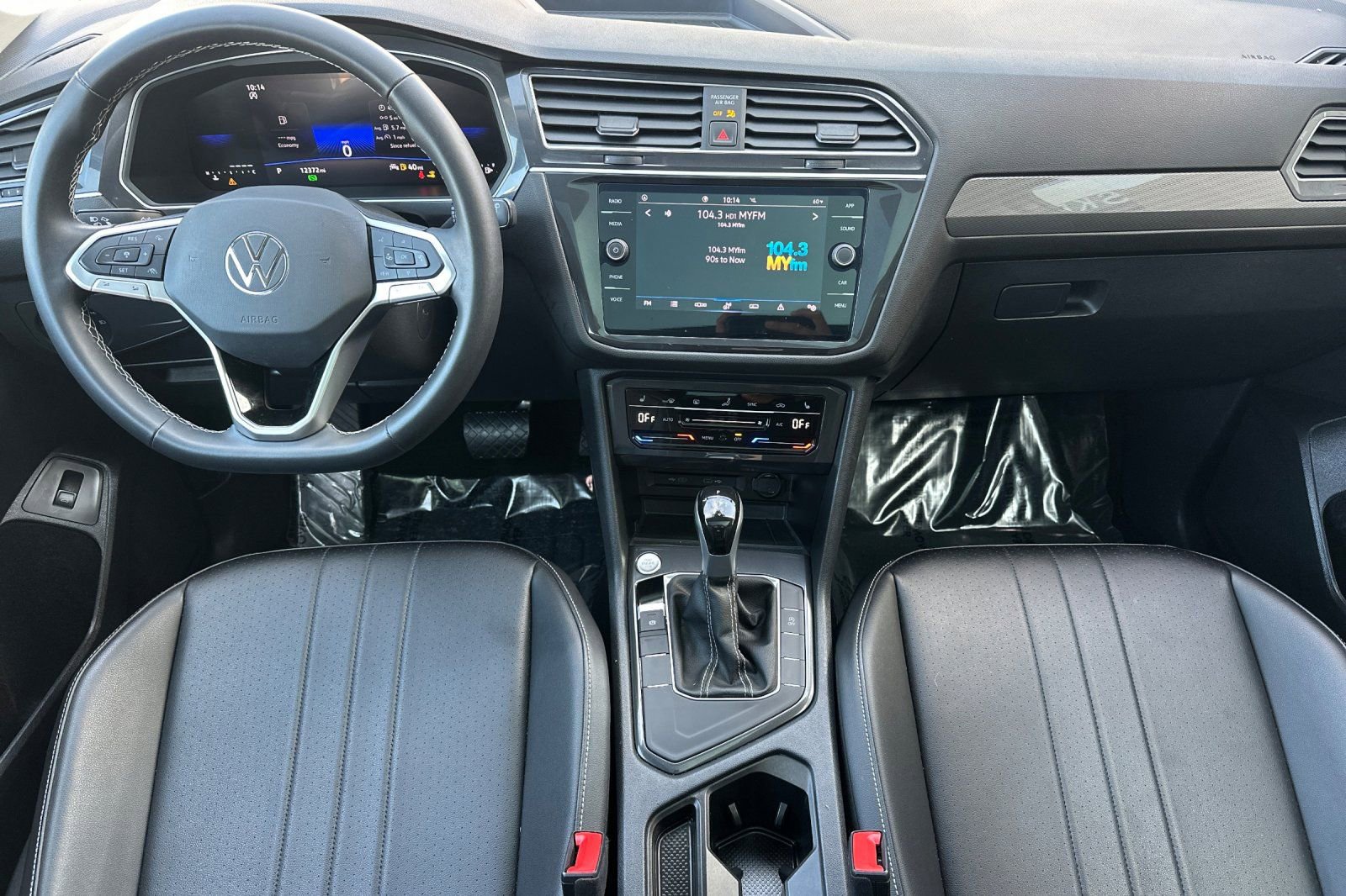 Used 2024 Volkswagen Tiguan SE image 16