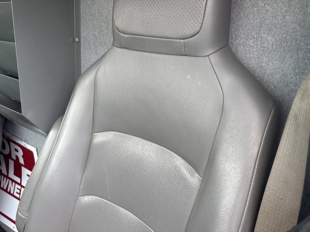 Used 2016 Ford E-350 and Econoline 350 Super Duty RWD image 4