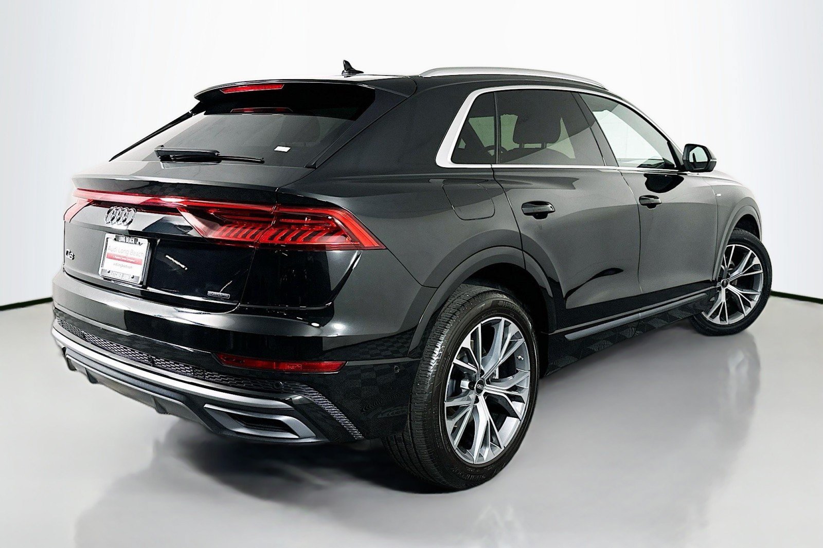 Used 2023 Audi Q8 Premium Plus w/ Premium Plus Package AWD/4WD image 13