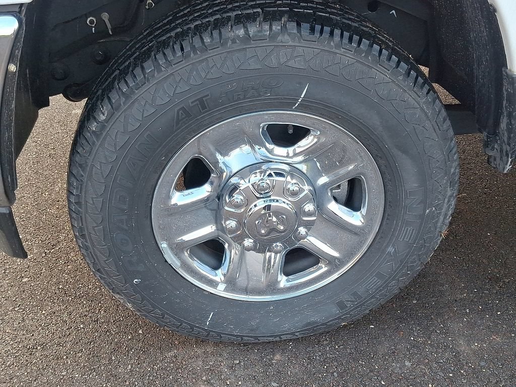 New 2024 RAM 3500 Tradesman w/ Safety Group AWD/4WD image 6