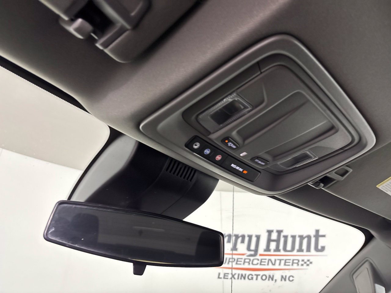 Used 2023 Chevrolet Silverado 1500 LT AWD/4WD image 20