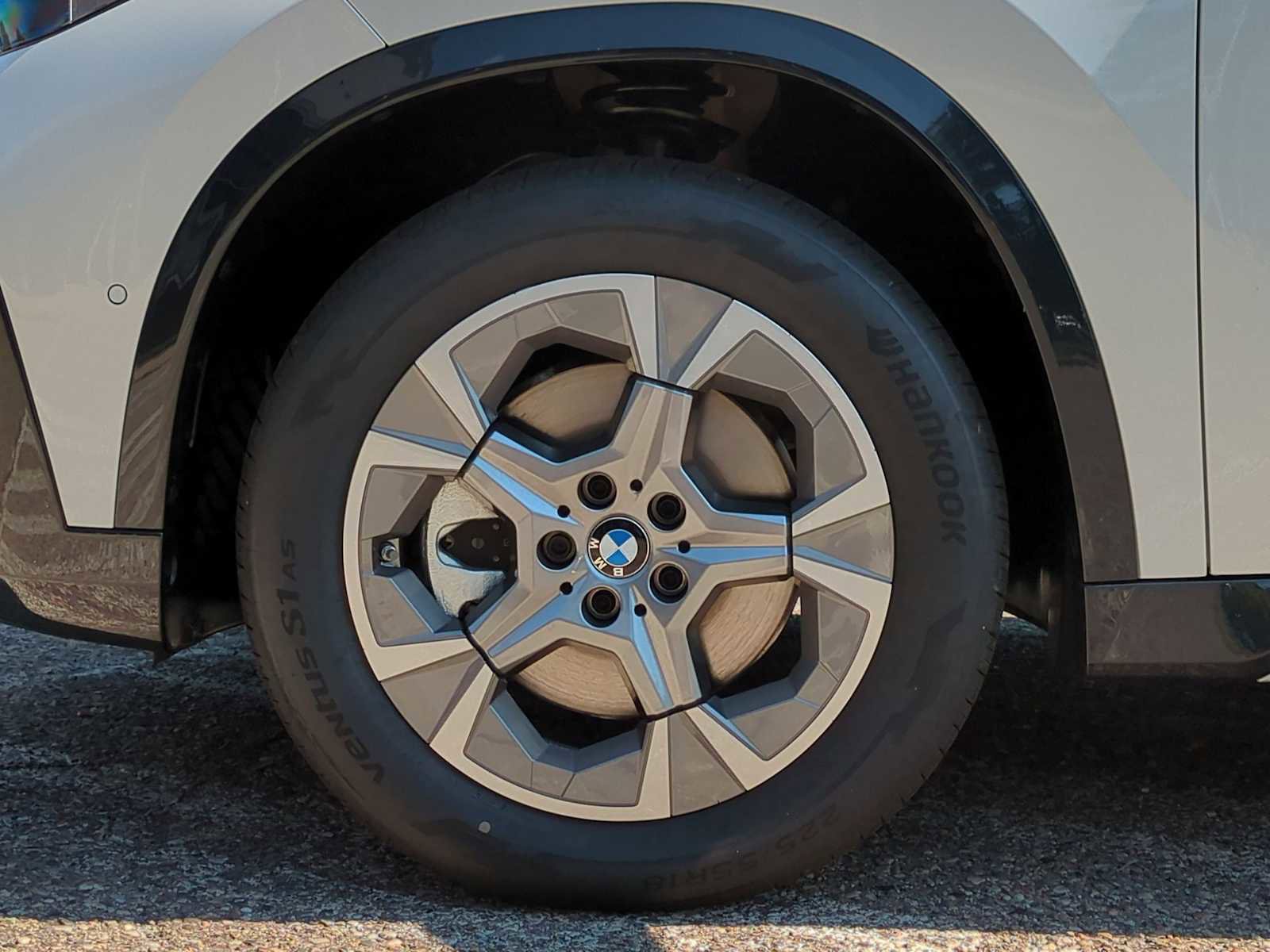 New 2026 BMW X1 xDrive28i image 14