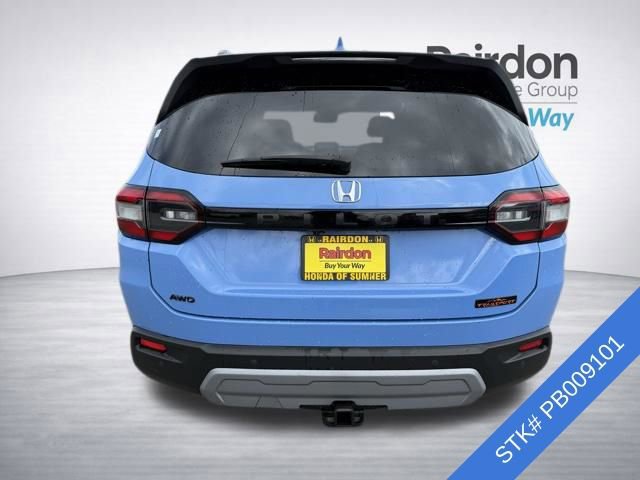 Used 2023 Honda Pilot TrailSport image 3