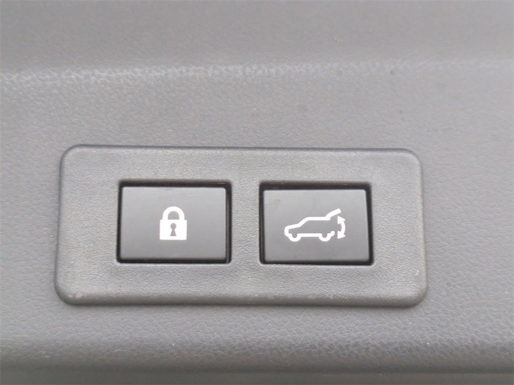 Certified 2025 Subaru Ascent Bronze Edition w/ Onyx Package image 14