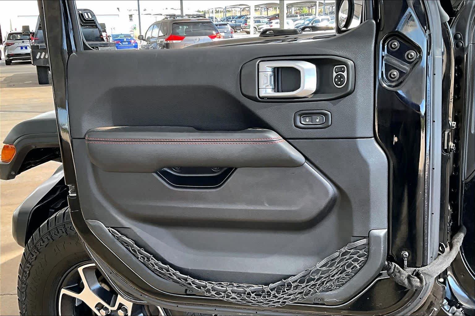 Used 2022 Jeep Wrangler Rubicon w/ LED Lighting Group AWD/4WD image 25