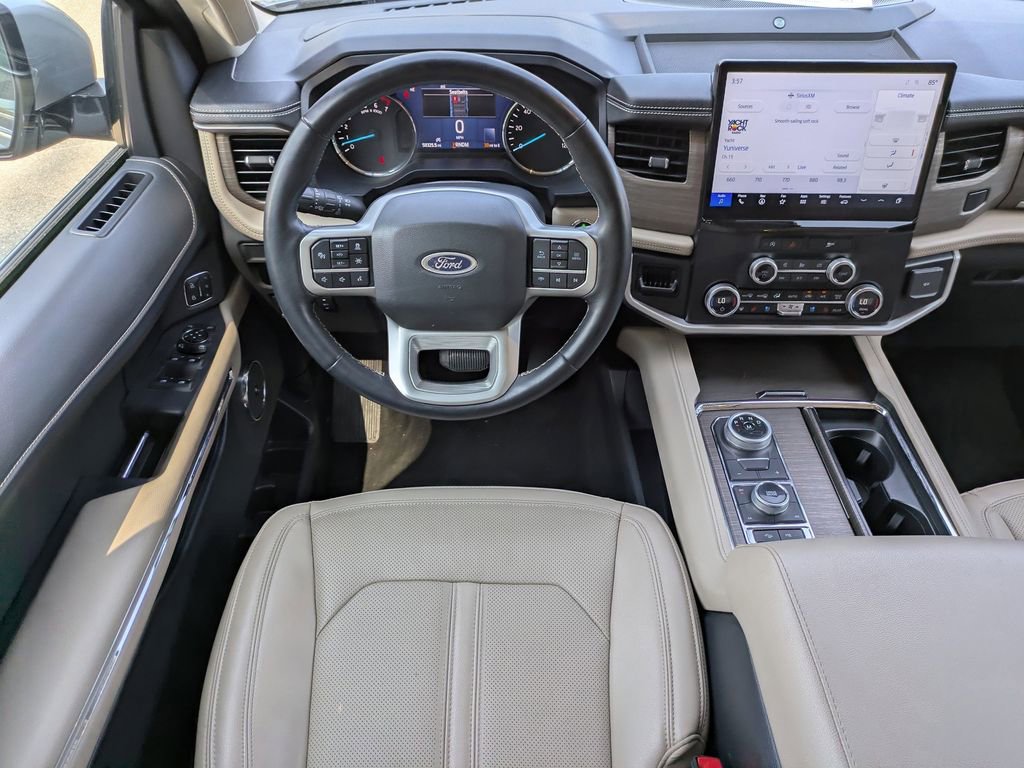 Used 2024 Ford Expedition Limited AWD/4WD image 17