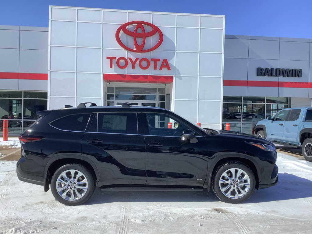 New 2026 Toyota Highlander Limited image 8