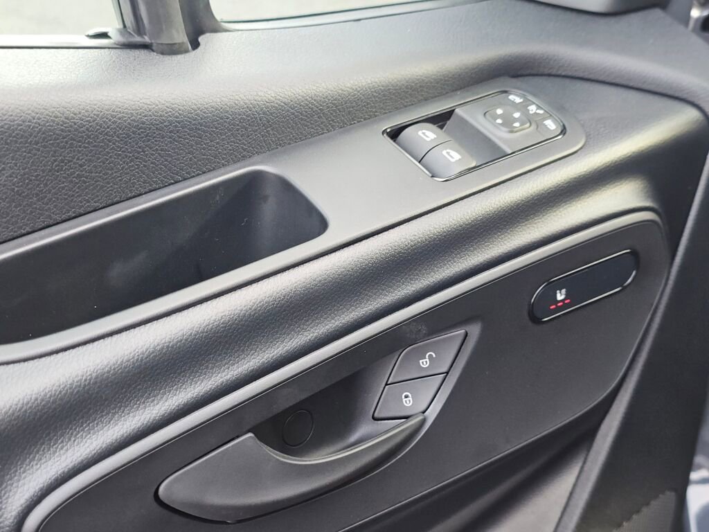 New 2025 Mercedes-Benz Sprinter 2500 image 23