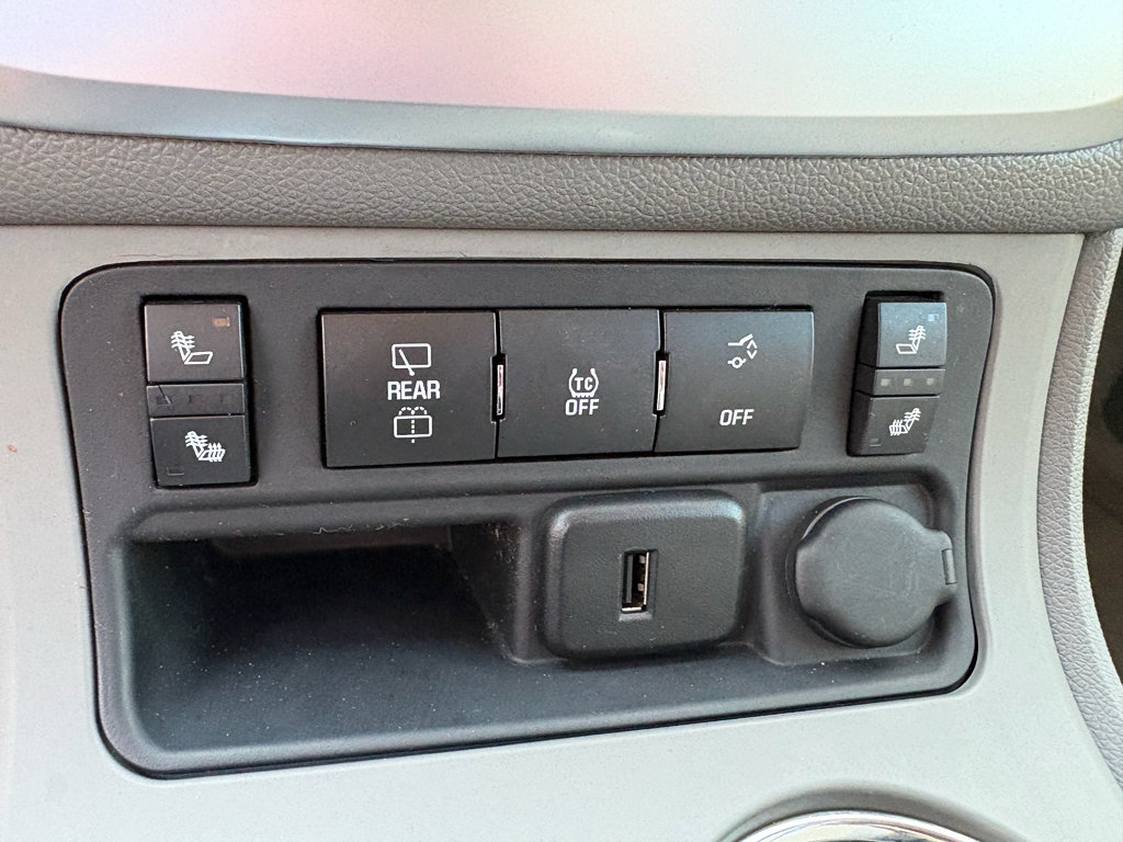 Used 2015 GMC Acadia SLE FWD image 19