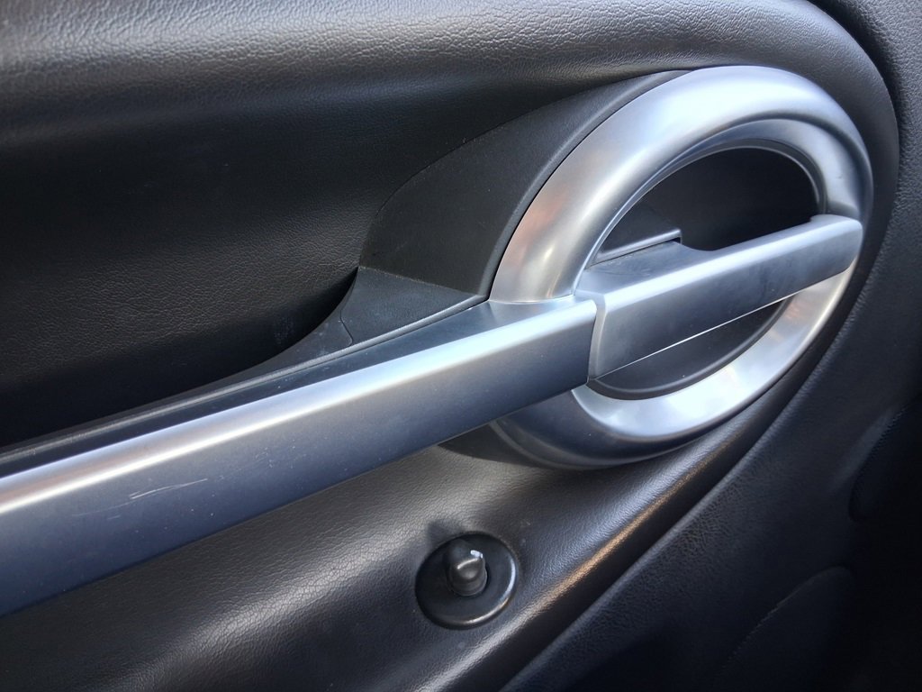 Used 2005 Chevrolet SSR Base w/ Preferred Equipment Group image 19