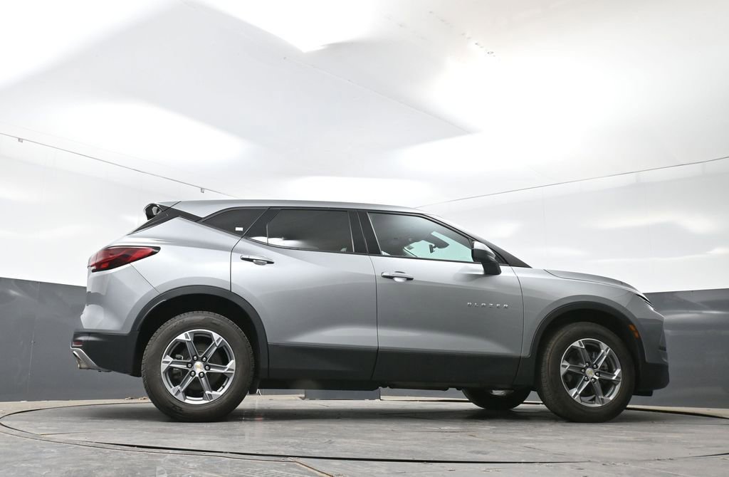 Used 2023 Chevrolet Blazer LT AWD/4WD image 49