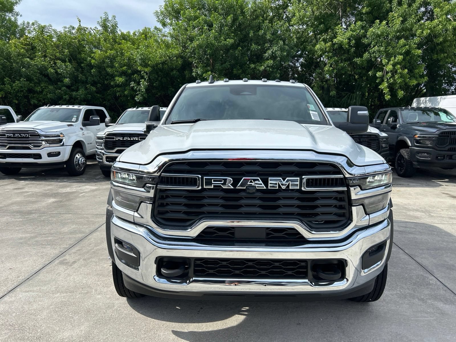 New 2026 RAM 5500 Tradesman w/ Chrome Appearance Group AWD/4WD image 8