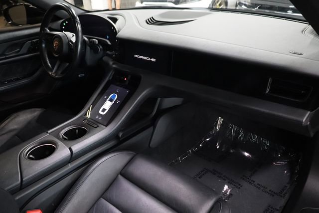 Used 2021 Porsche Taycan RWD image 23