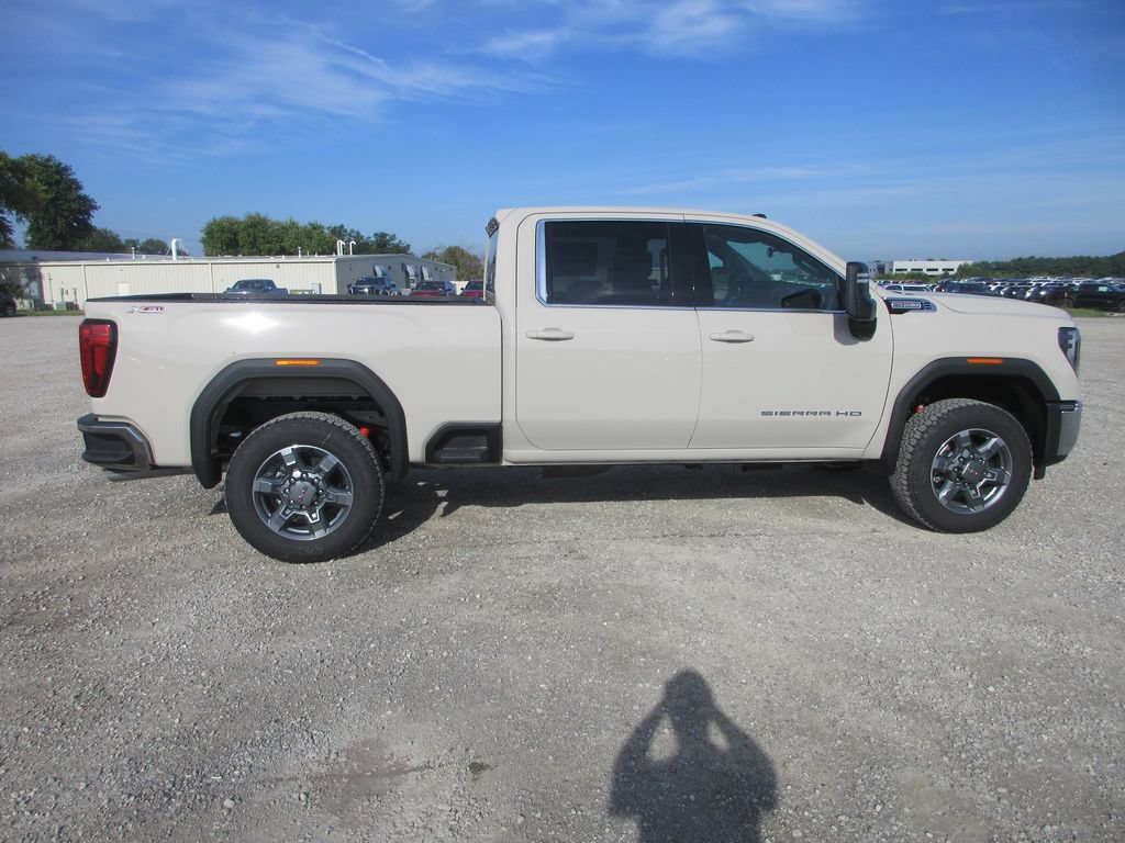 New 2026 GMC Sierra 2500 SLE w/ SLE Value Package; AWD/4WD image 3