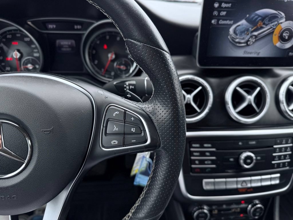 Used 2018 Mercedes-Benz CLA 250 4MATIC image 29