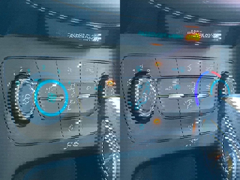 Used 2016 Ford Focus SE image 28