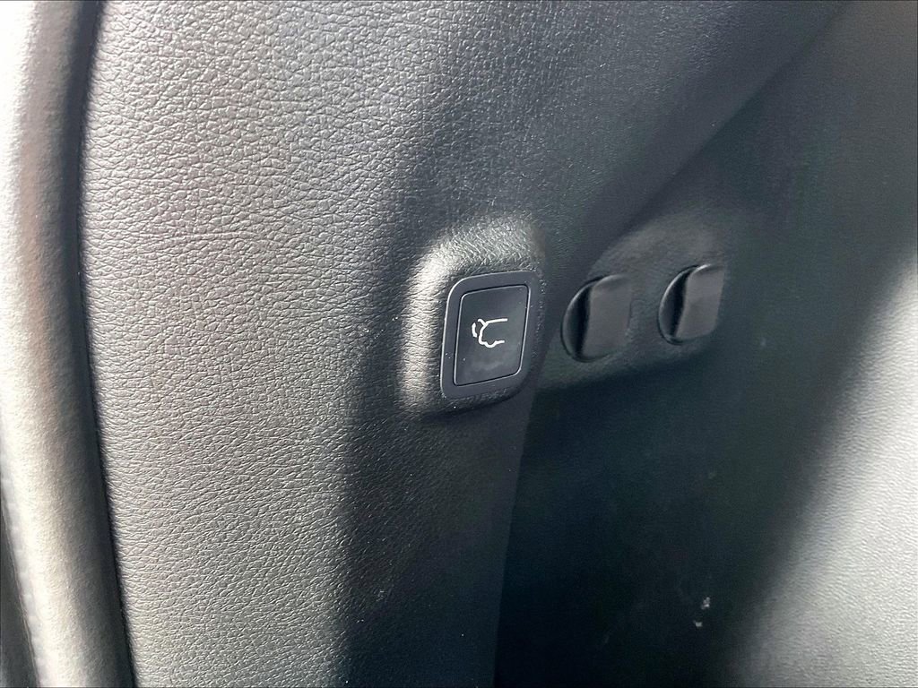 Used 2023 Jeep Cherokee Altitude Lux image 33